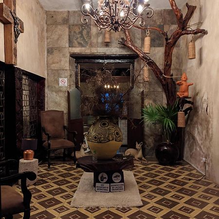 Casa Aluxes Hotel バリャドリッド エクステリア 写真