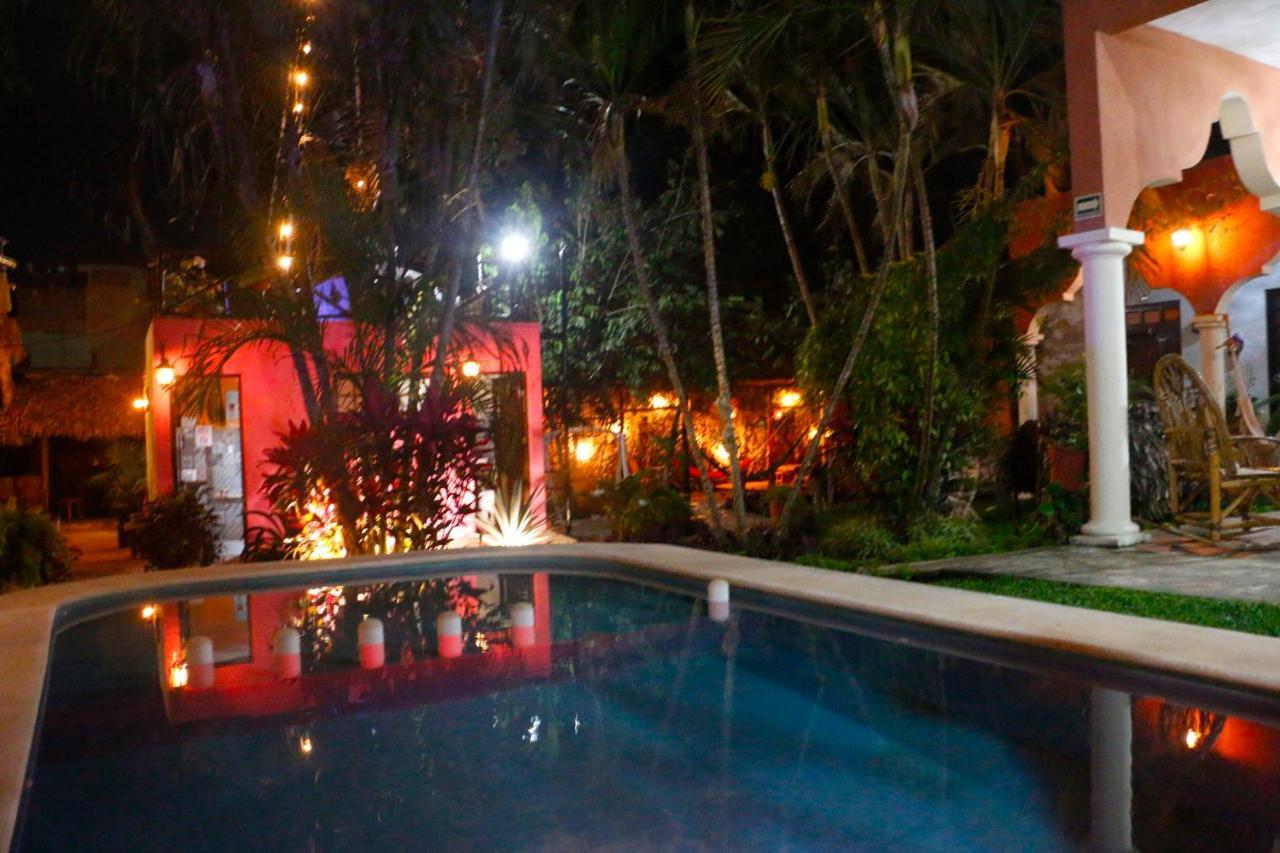 Casa Aluxes Hotel バリャドリッド エクステリア 写真