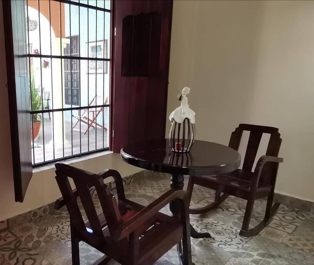 Casa Aluxes Hotel バリャドリッド エクステリア 写真