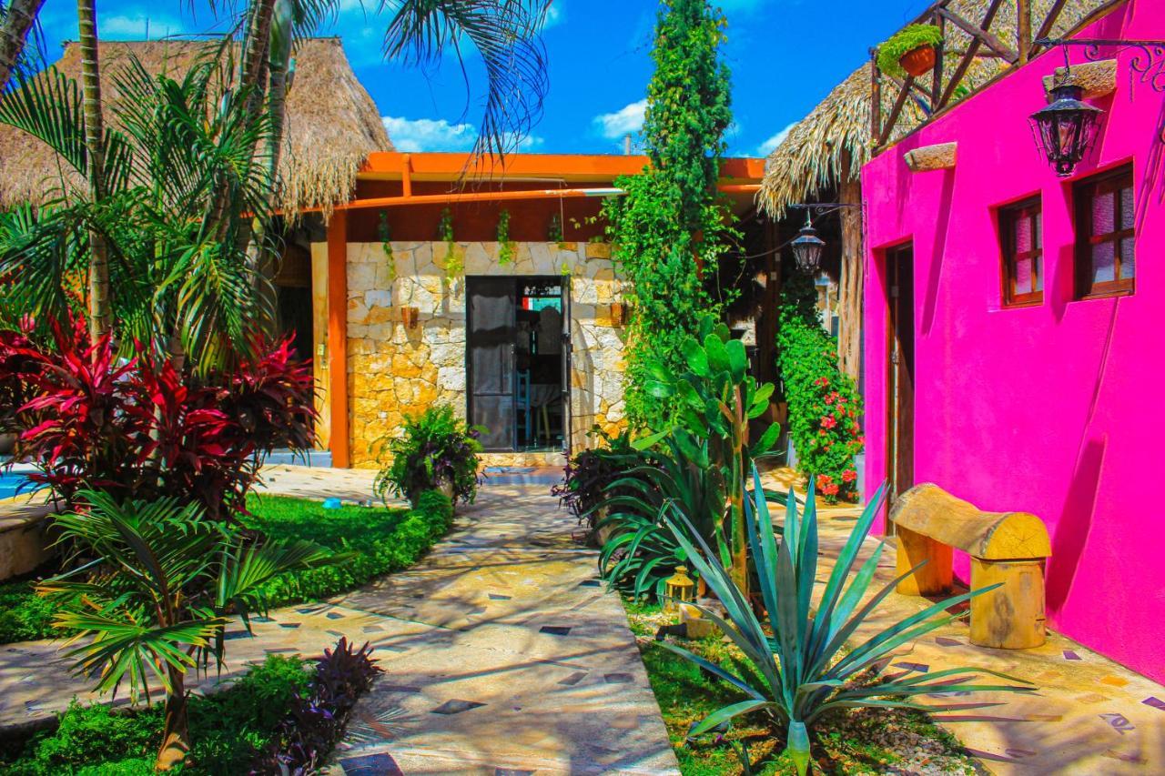 Casa Aluxes Hotel バリャドリッド エクステリア 写真