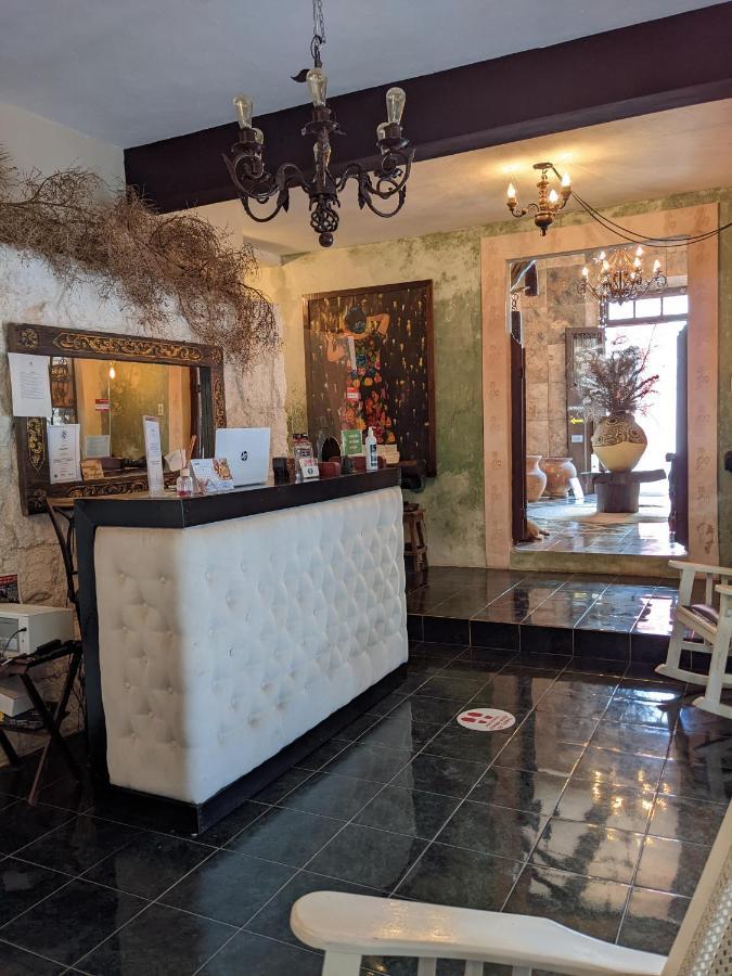 Casa Aluxes Hotel バリャドリッド エクステリア 写真