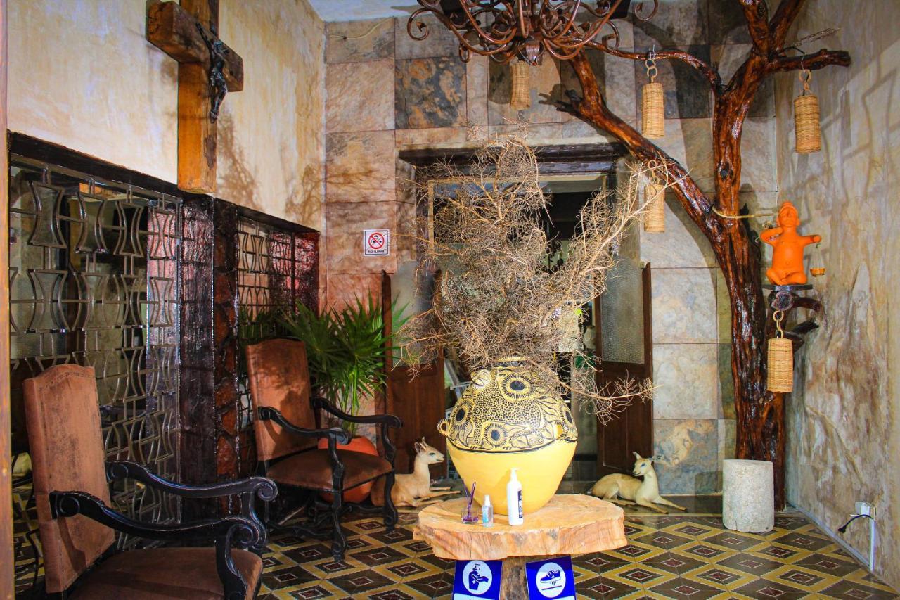Casa Aluxes Hotel バリャドリッド エクステリア 写真