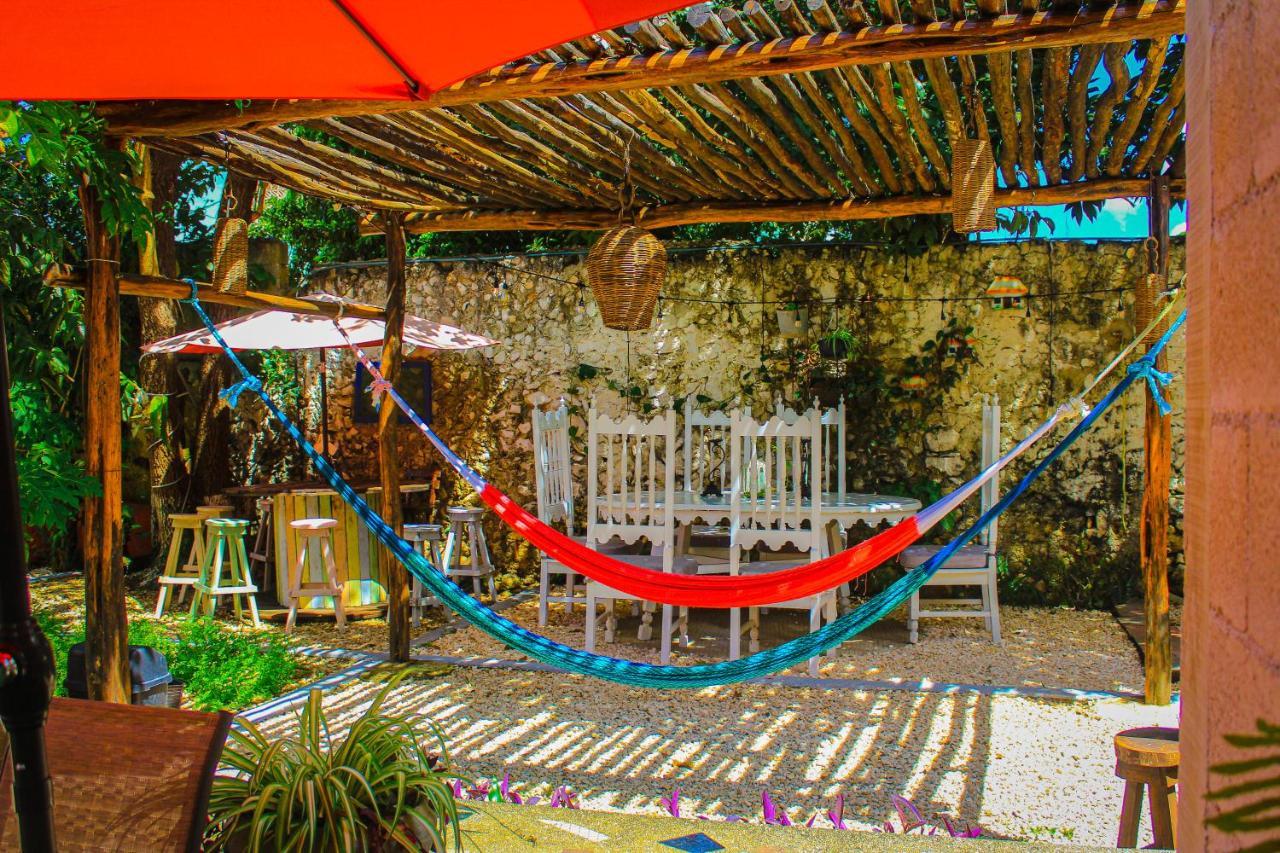 Casa Aluxes Hotel バリャドリッド エクステリア 写真