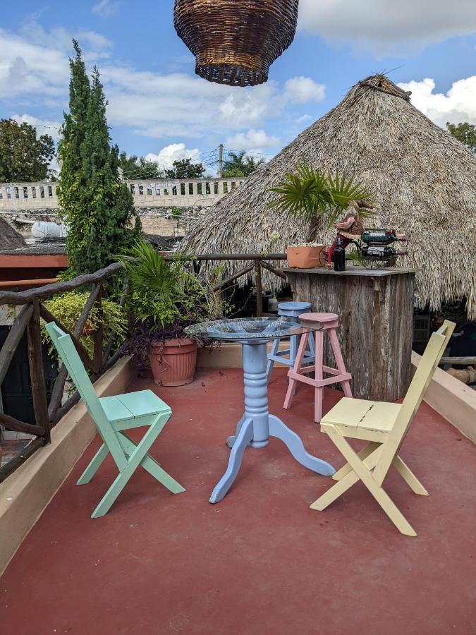 Casa Aluxes Hotel バリャドリッド エクステリア 写真