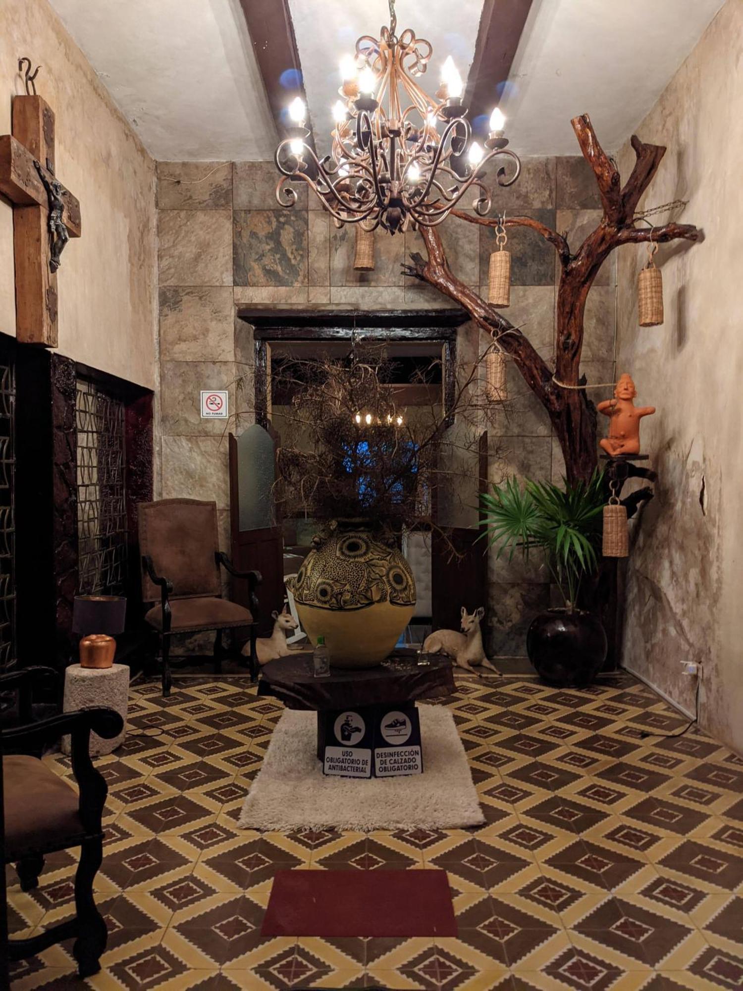 Casa Aluxes Hotel バリャドリッド エクステリア 写真
